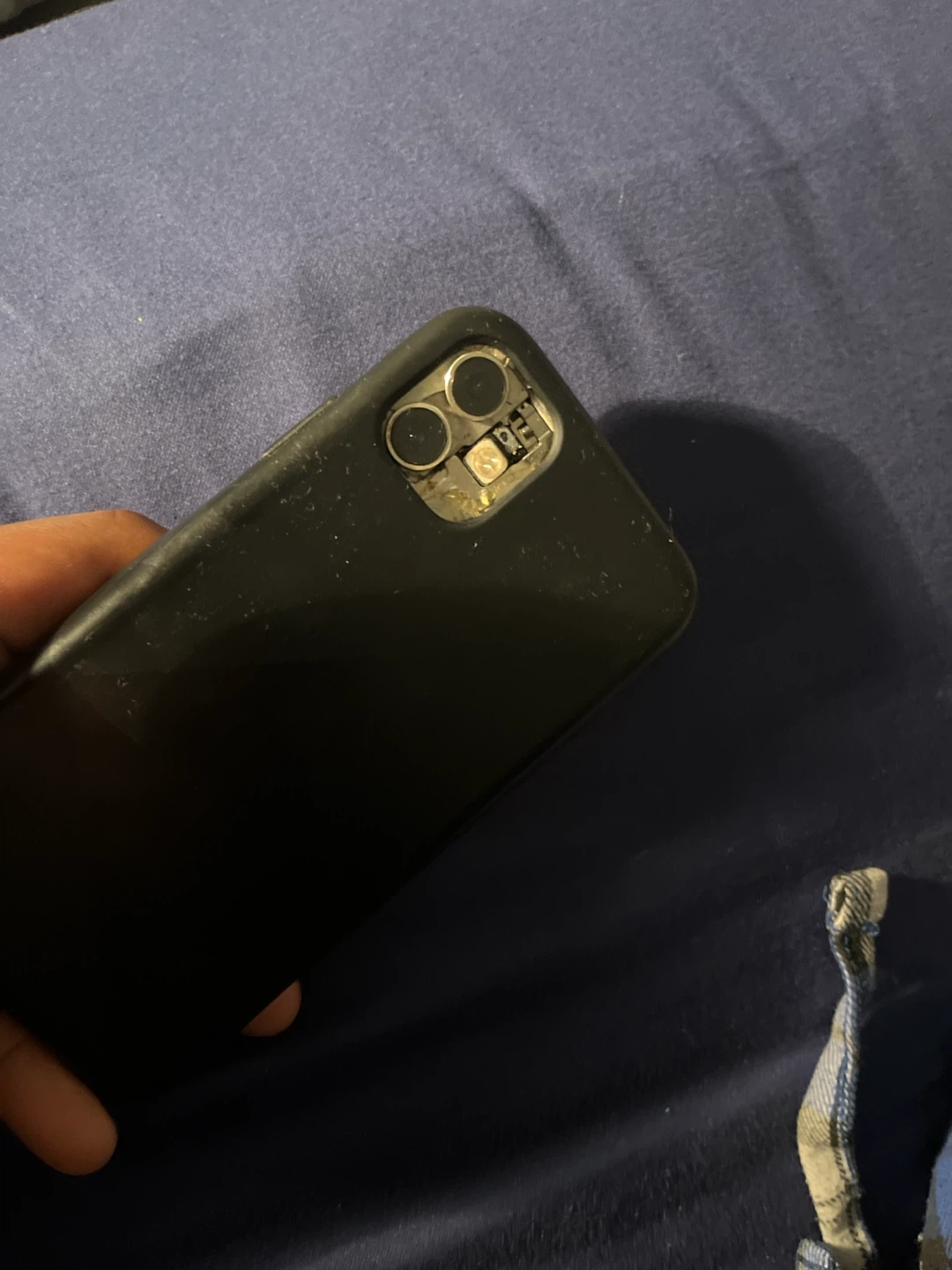 Broken Apple iPhone 11 (for parts) - photo 2