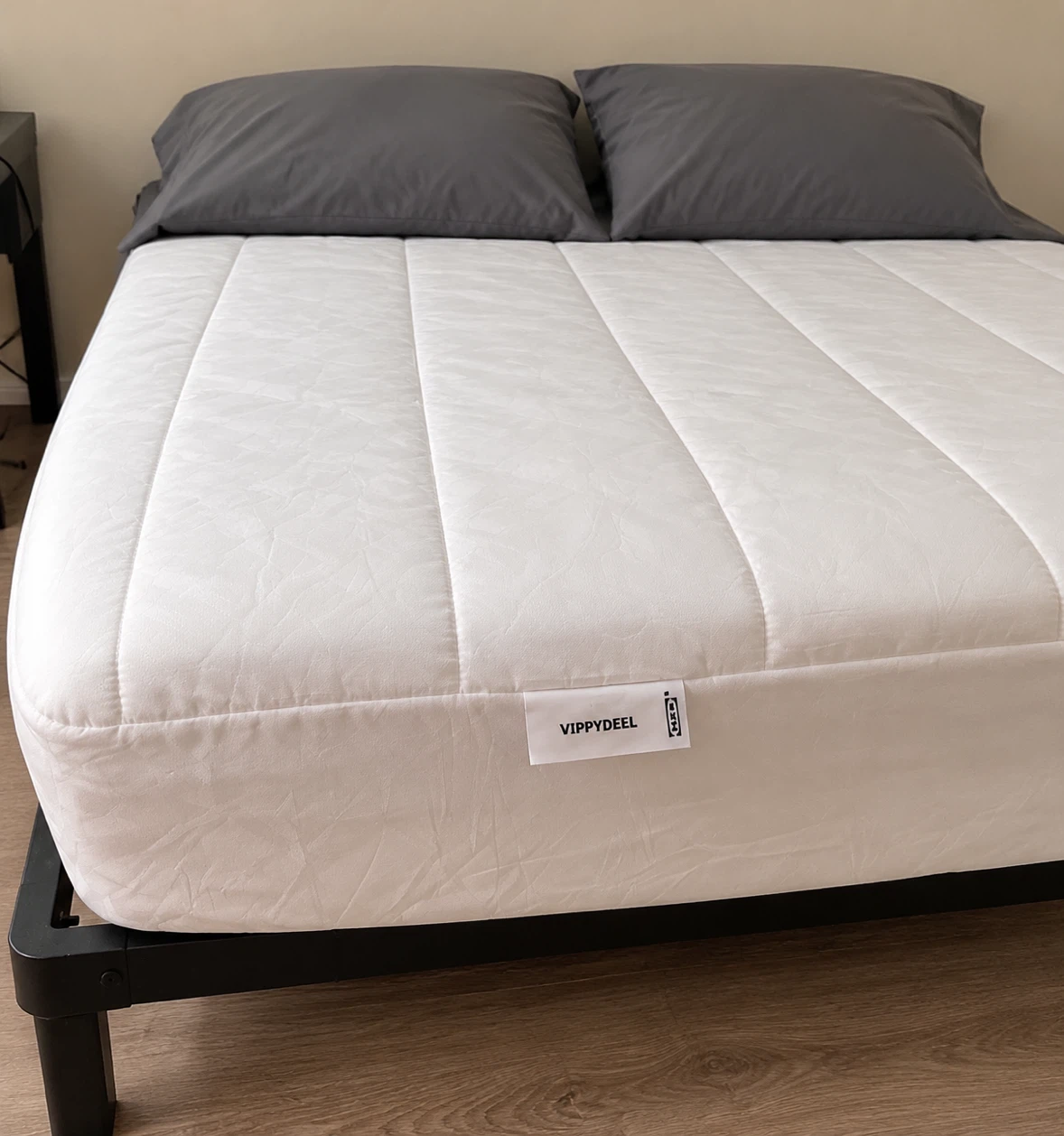 IKEA Hybrid Queen Mattress - photo 2