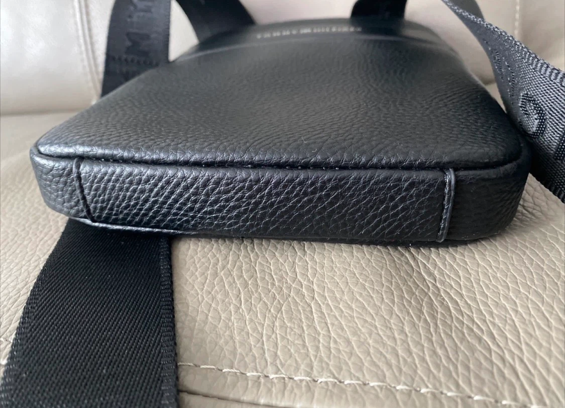 HILFIGER TH BUSINESS CORPORATE CROSSBODY BAG - photo 2