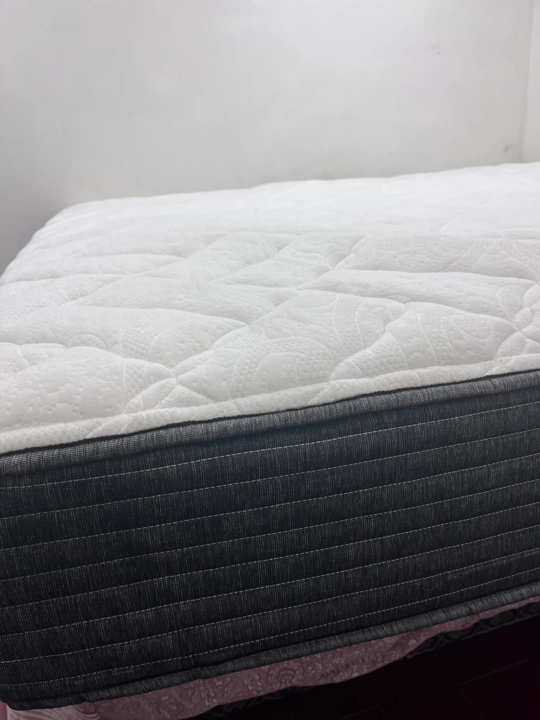 Beautyrest king  size mattress - photo 2