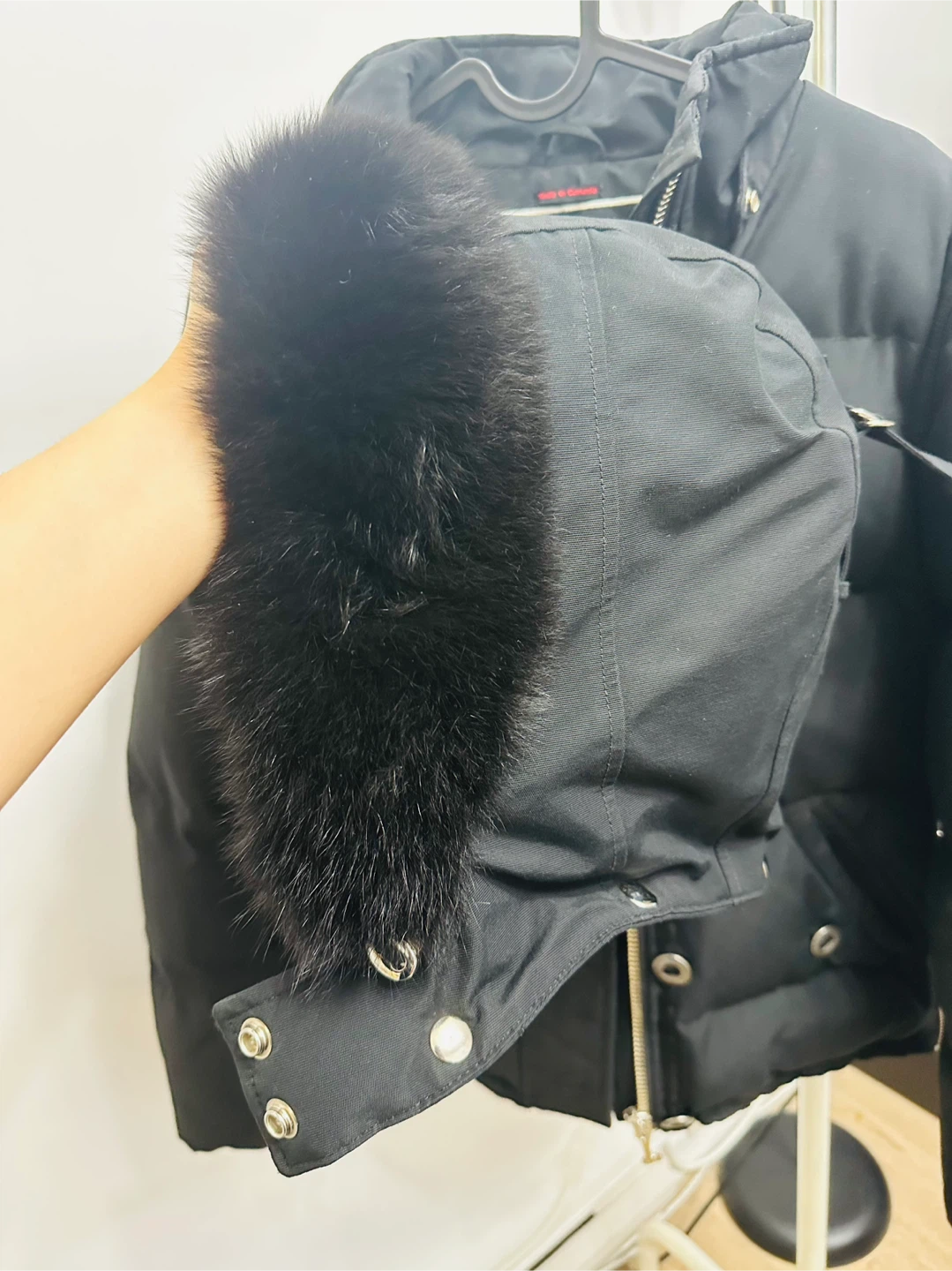 Moose Knuckles Down Filled Jacket Black (female small)