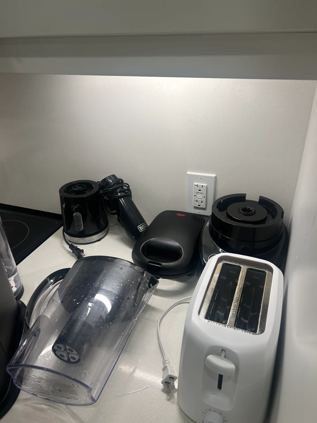 Assorted Small Kitchen Appliances - photo 4