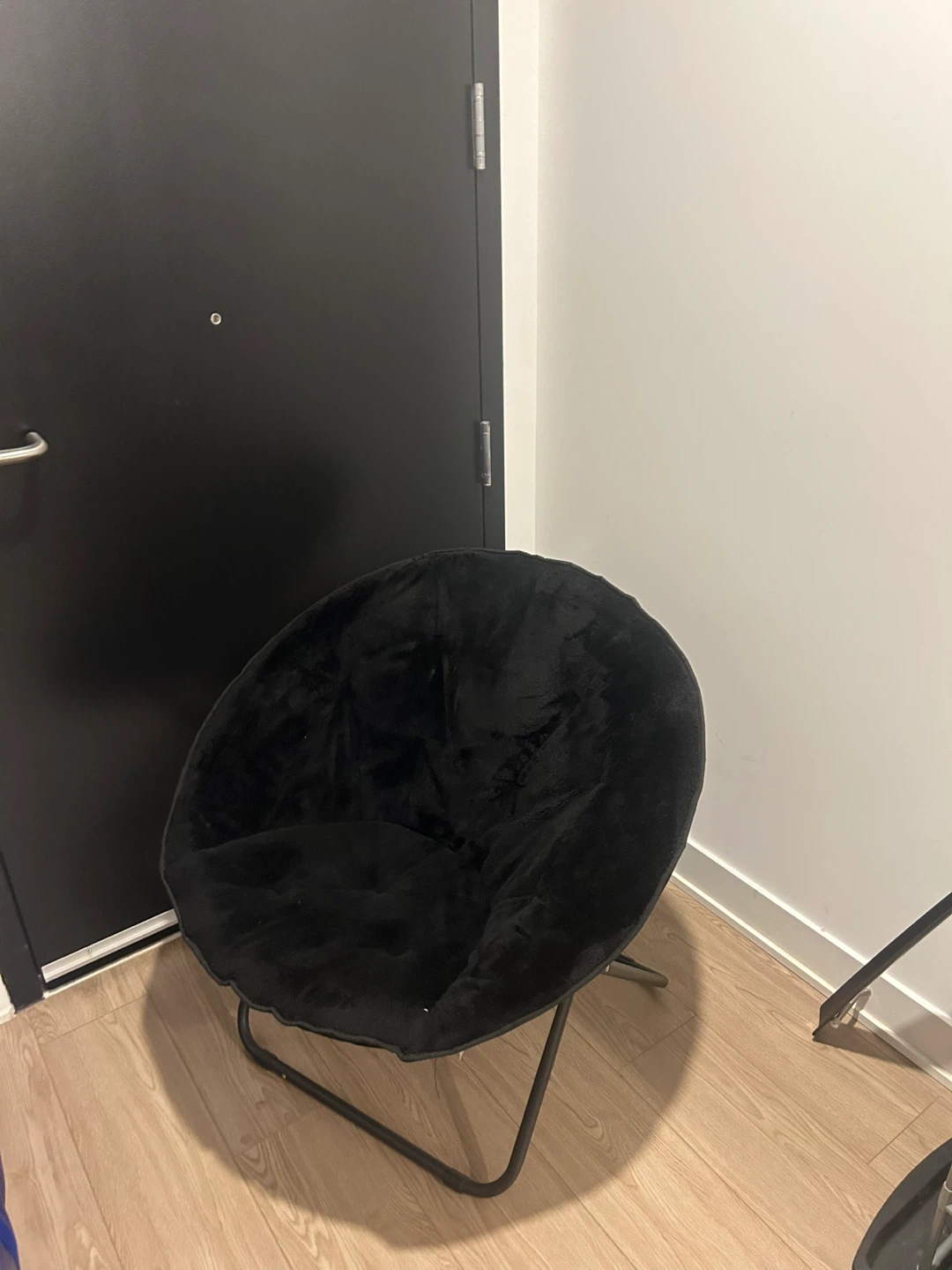 Black Folding Saucer Chair - photo 3