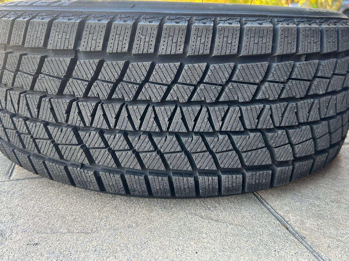 225/45R17 Winter Tire - photo 5