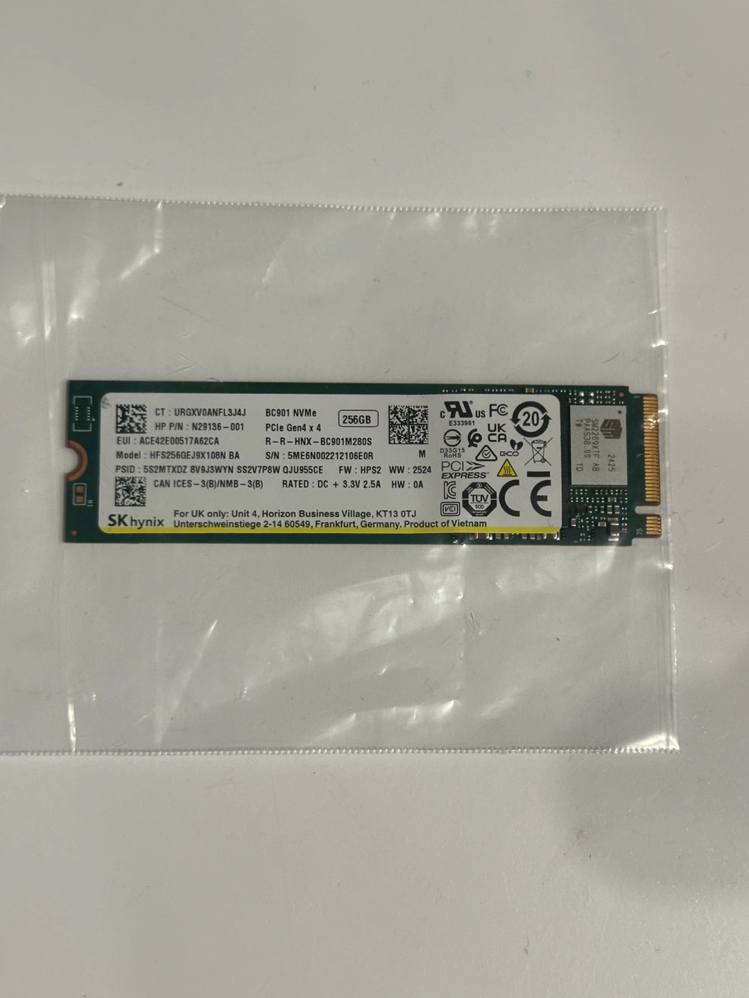 SK Hynix Gen4 x4 256GB NVMe SSD