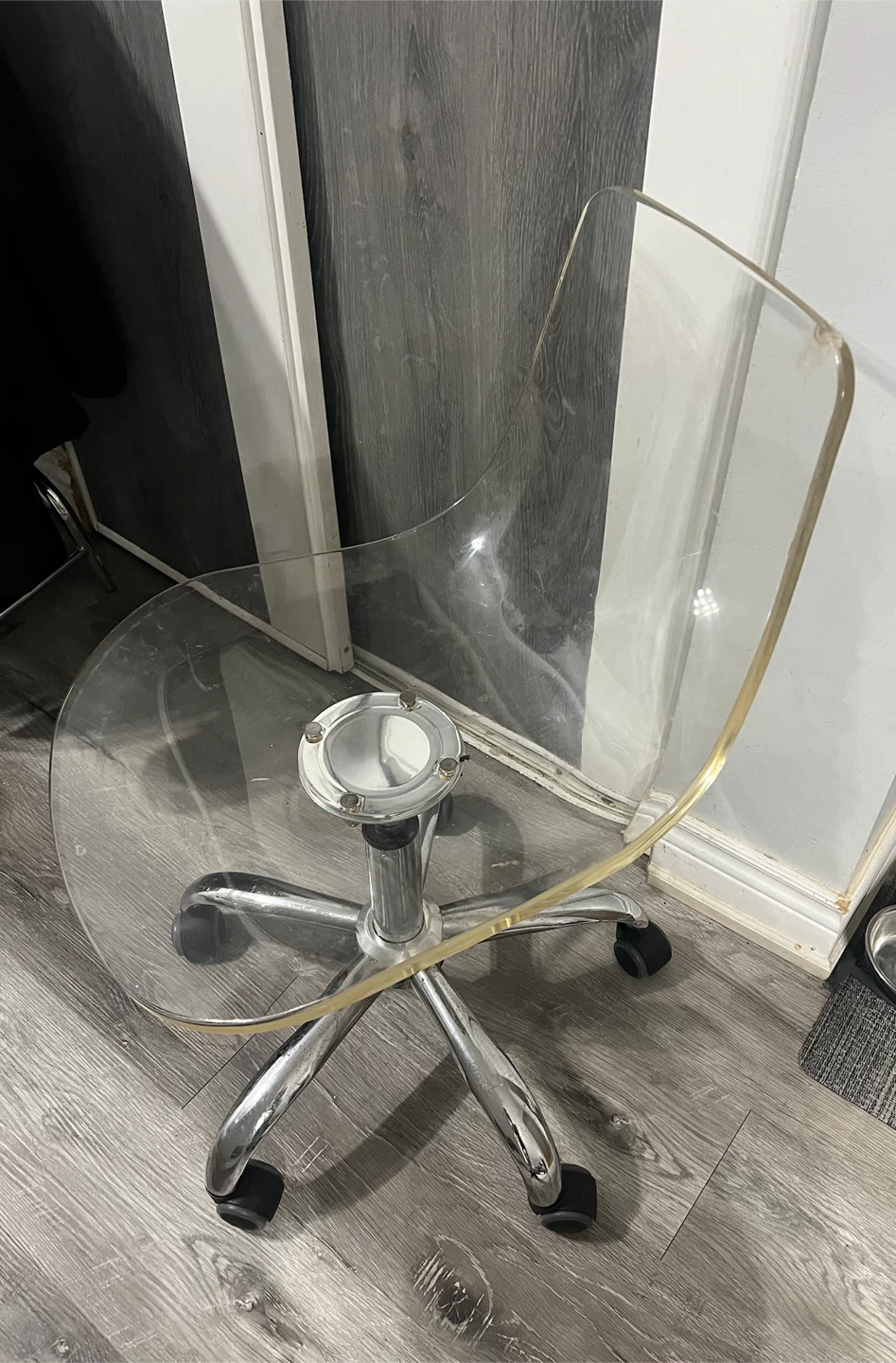 Clear Acrylic Rolling Office Chair - photo 4