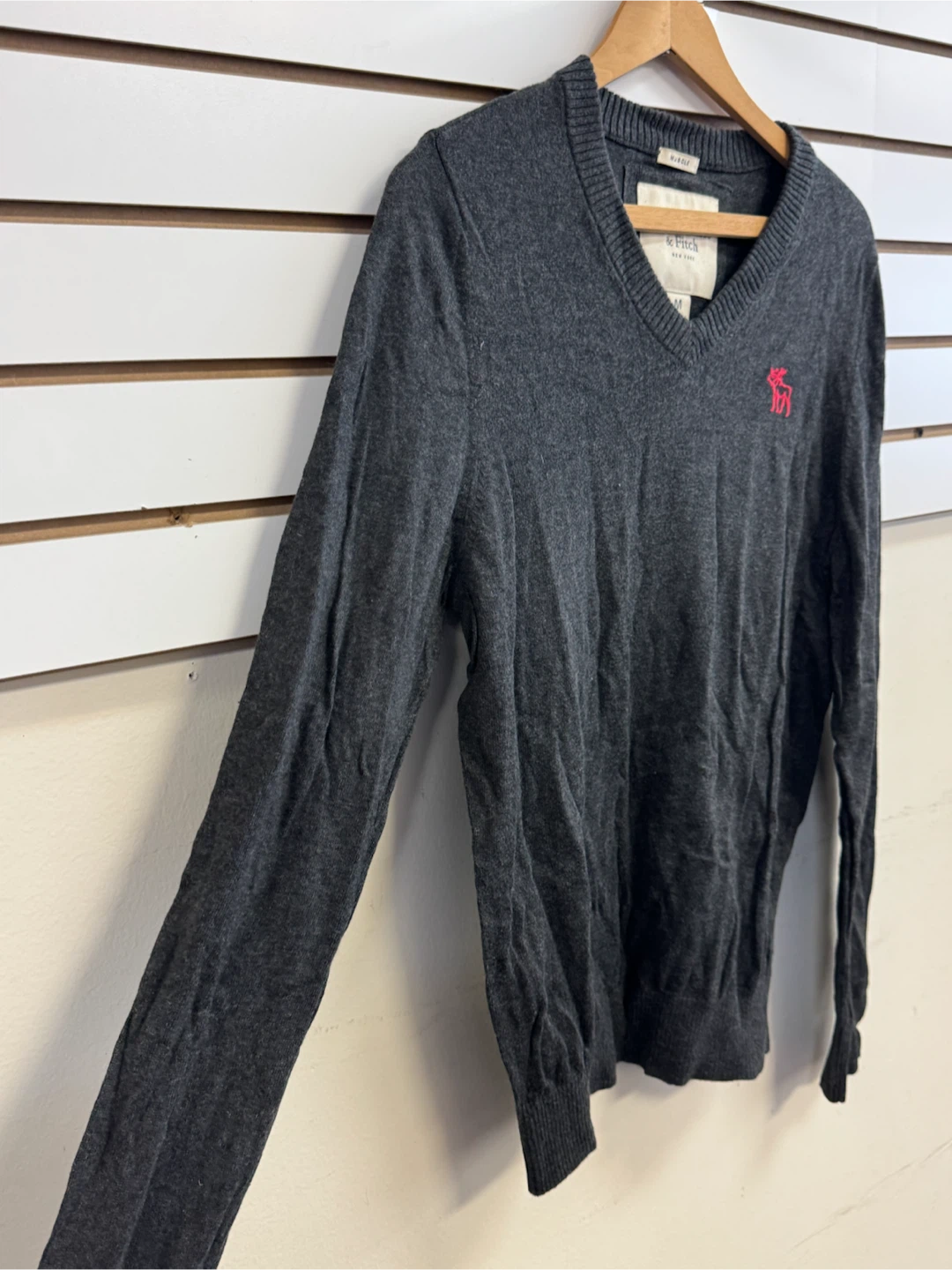 Abercrombie & Fitch Muscle V-Neck Sweater - photo 2