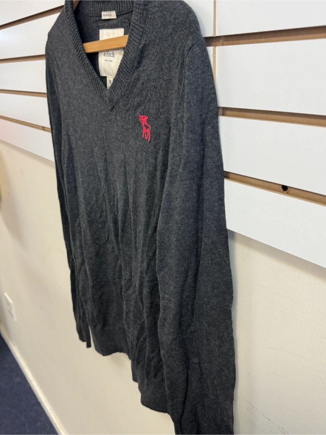 Abercrombie & Fitch Muscle V-Neck Sweater - photo 3