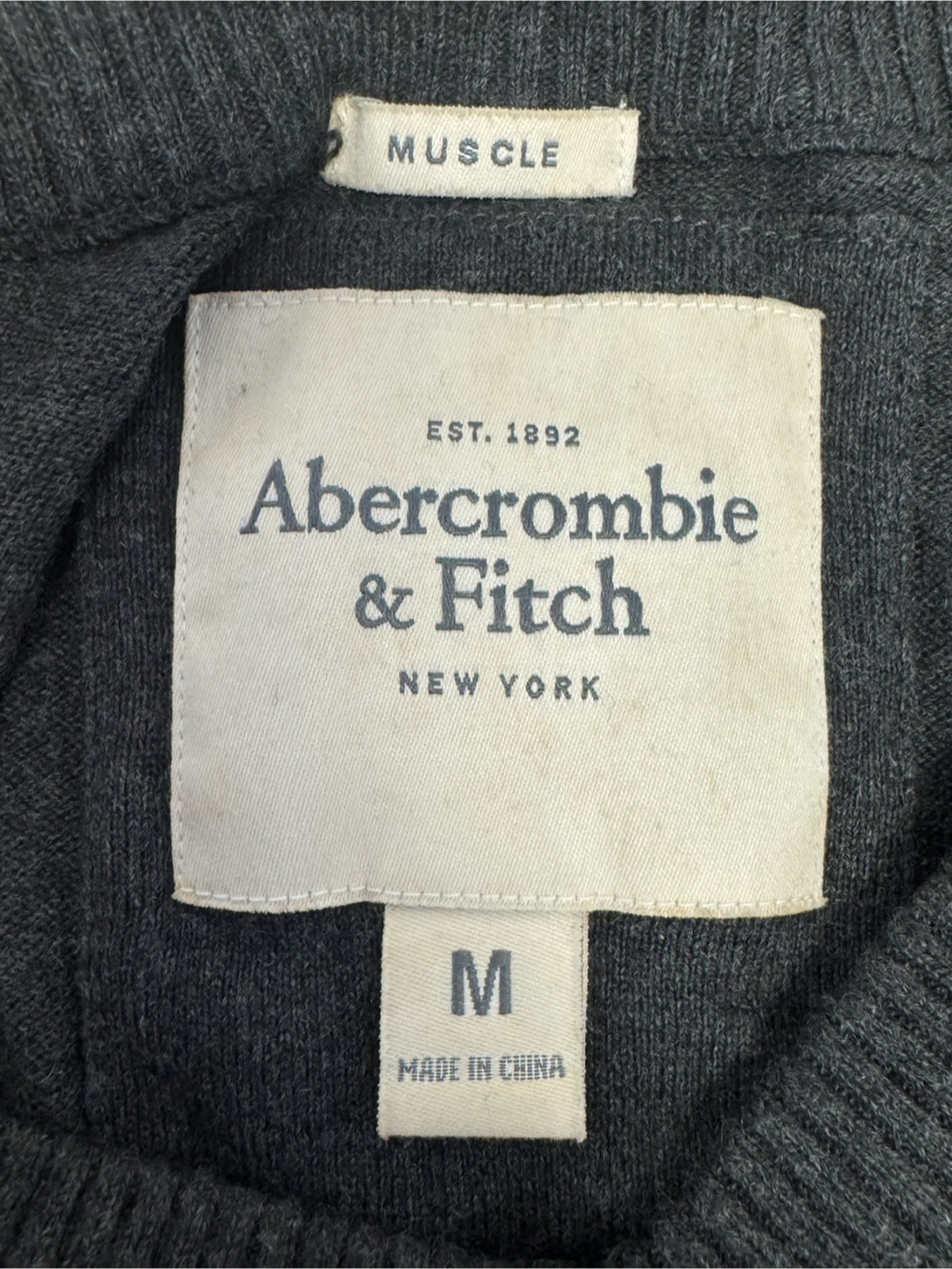 Abercrombie & Fitch Muscle V-Neck Sweater - photo 5