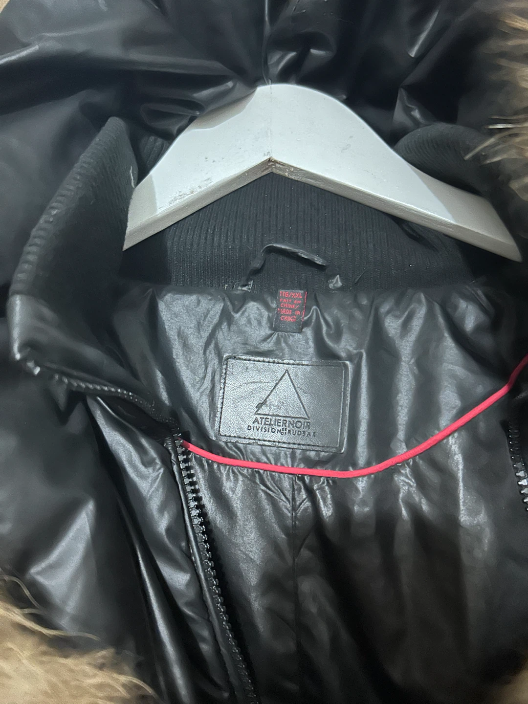 600$ Atelier Noir Down Parka with Fur Hood - photo 5