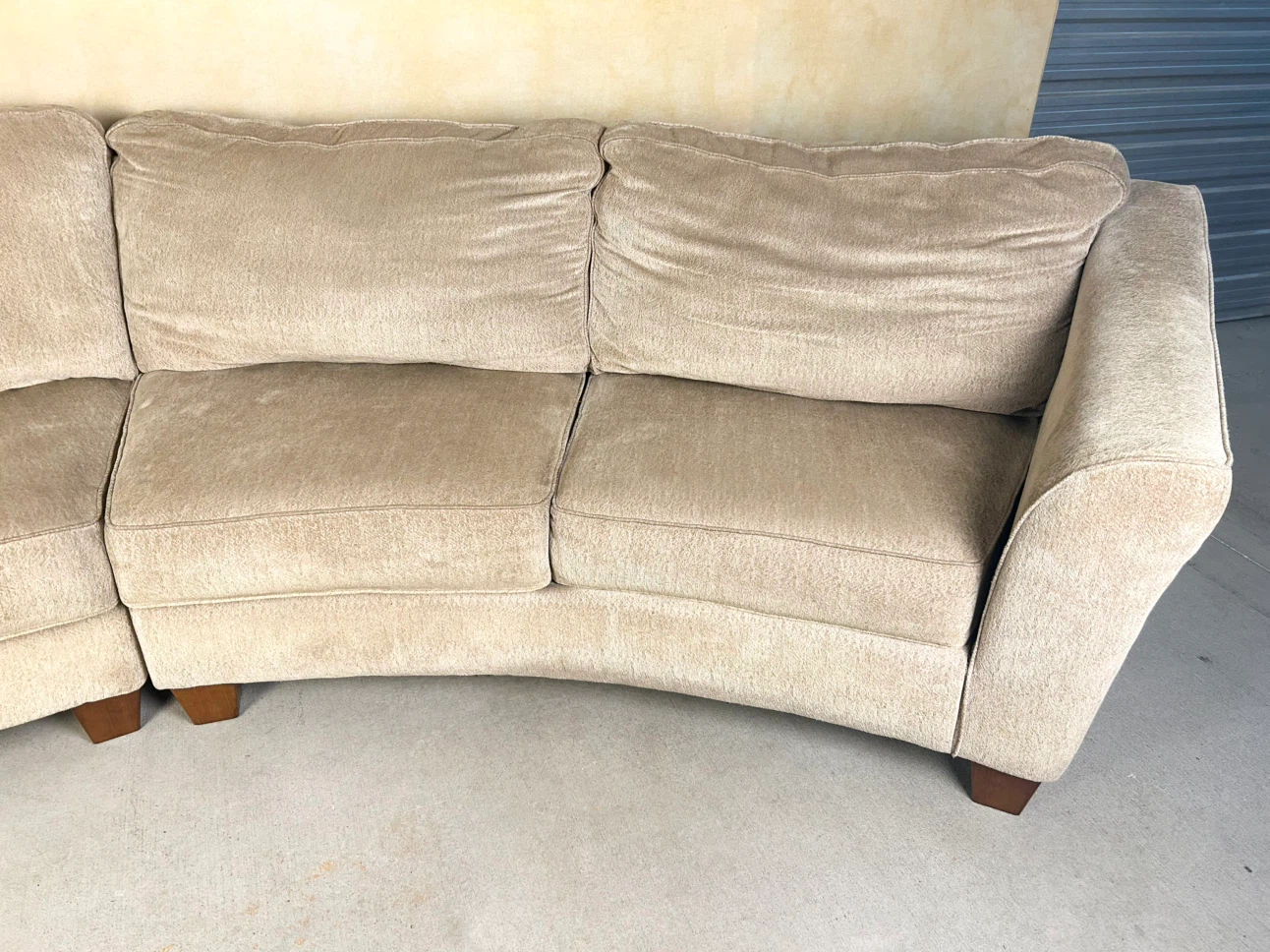 DELIVERY AVAILABLE! CURVED 2PC. SECTIONAL SOFA FOR $400! - photo 4