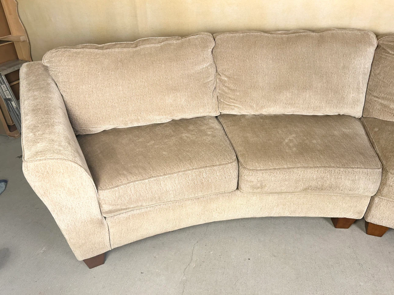 DELIVERY AVAILABLE! CURVED 2PC. SECTIONAL SOFA FOR $400! - photo 5