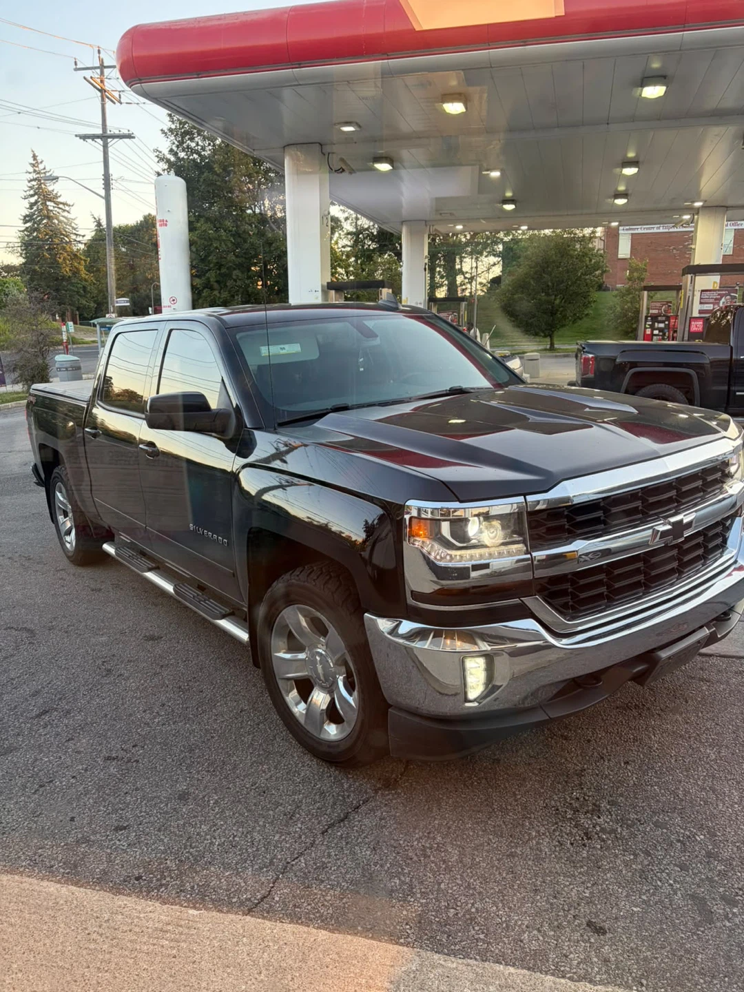 Chevrolet Silverado Crew Cab, for rental - photo 2