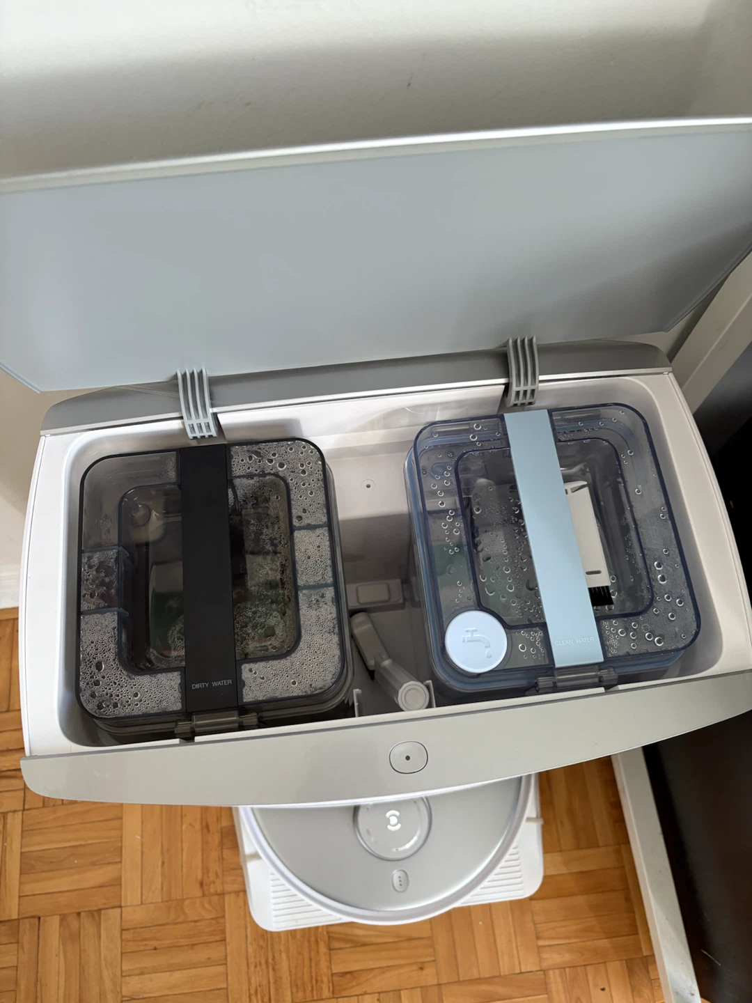 Ecovacs Deebot Robot Vacuum and Mop Station - photo 2