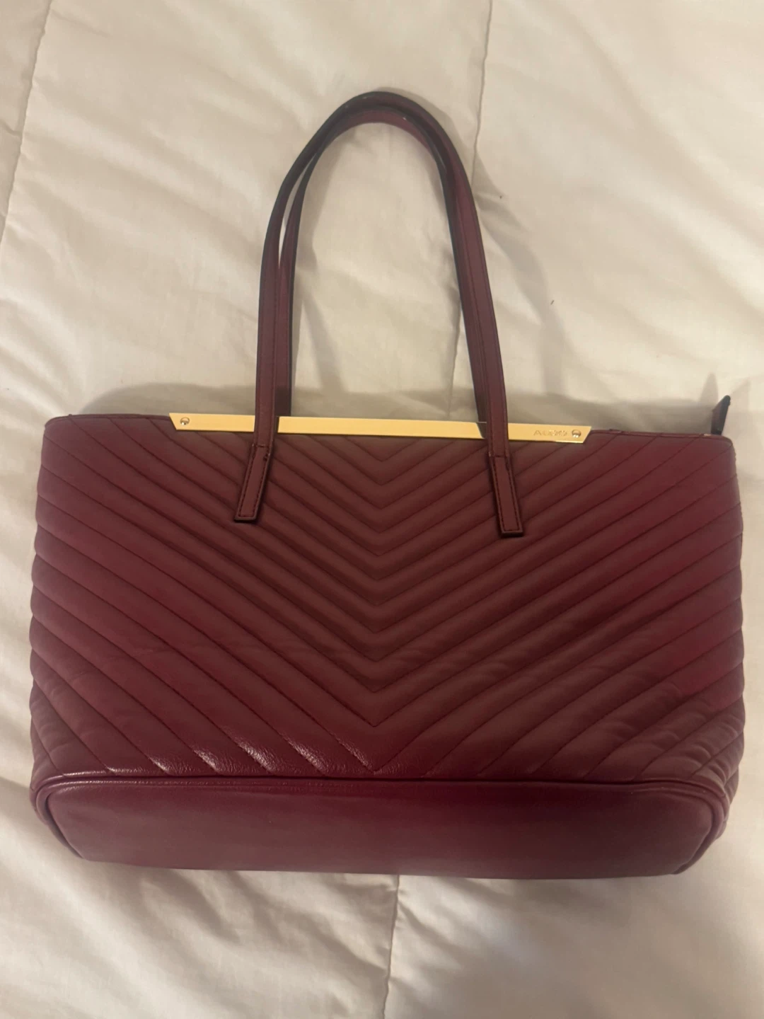 ALDO Chevron Quilted Burgundy Tote Bag - photo 2