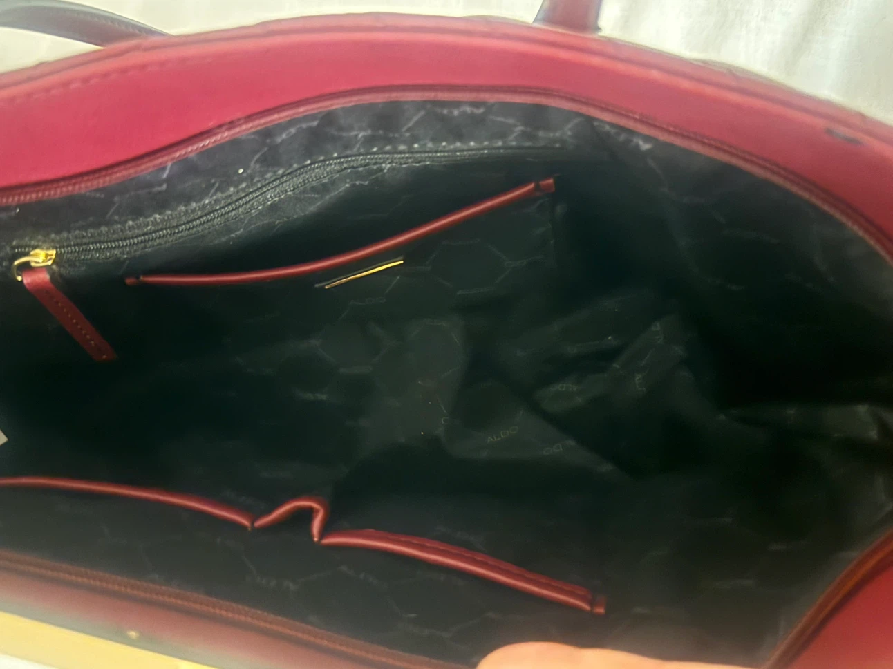 ALDO Chevron Quilted Burgundy Tote Bag - photo 4