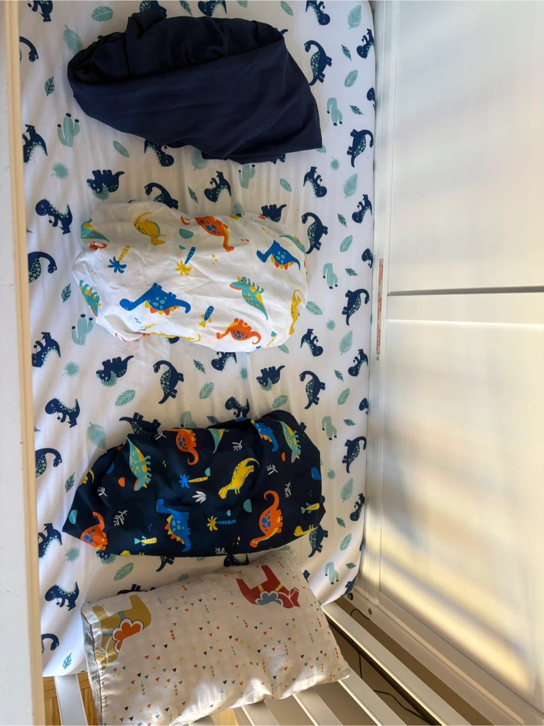 Baby Crib with Dinosaur Bedding
