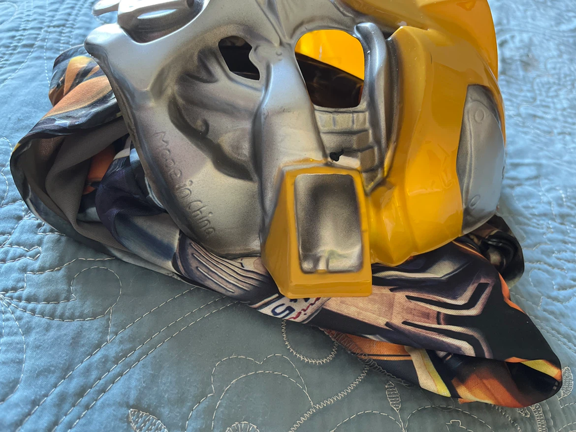 Transformers Bumblebee Costume and Mask - photo 5