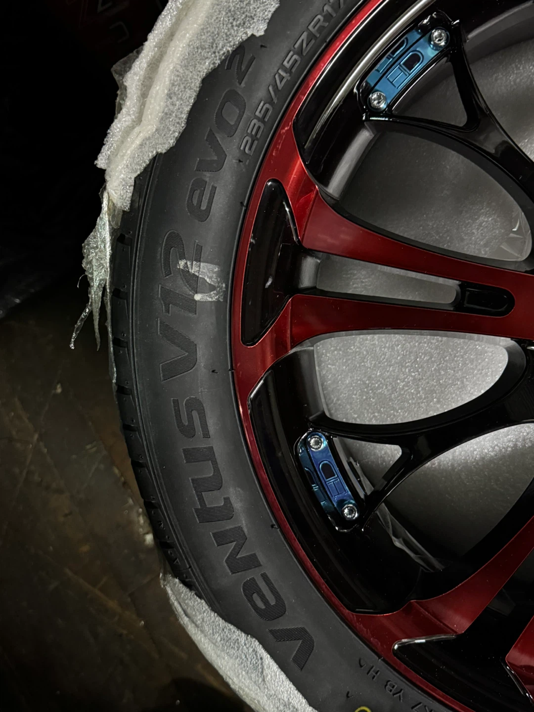 HD Wheels Red and Black Rim with Hankook Ventus V12 Tire - photo 2