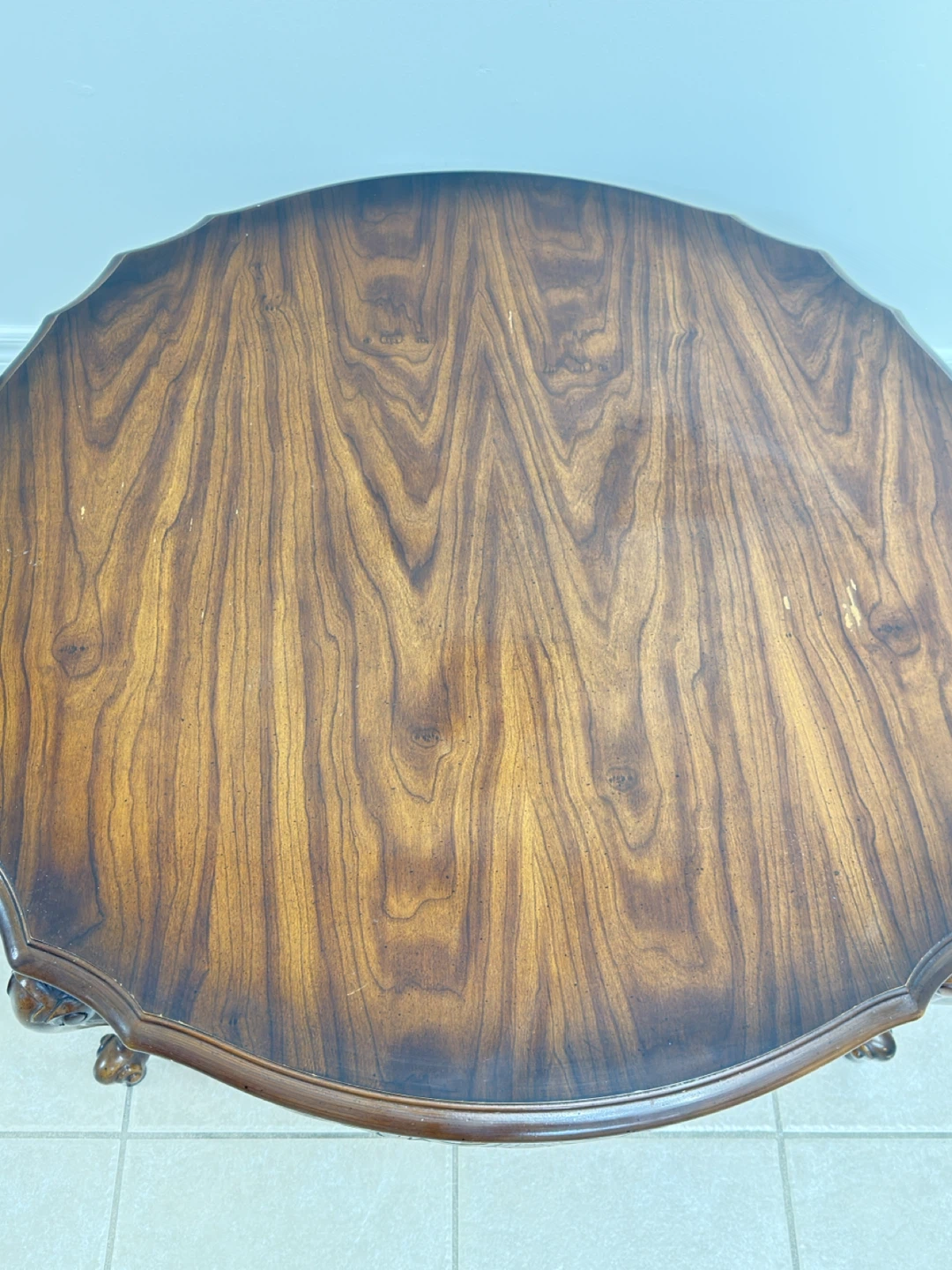 Vintage French Provincial round coffee table - photo 2