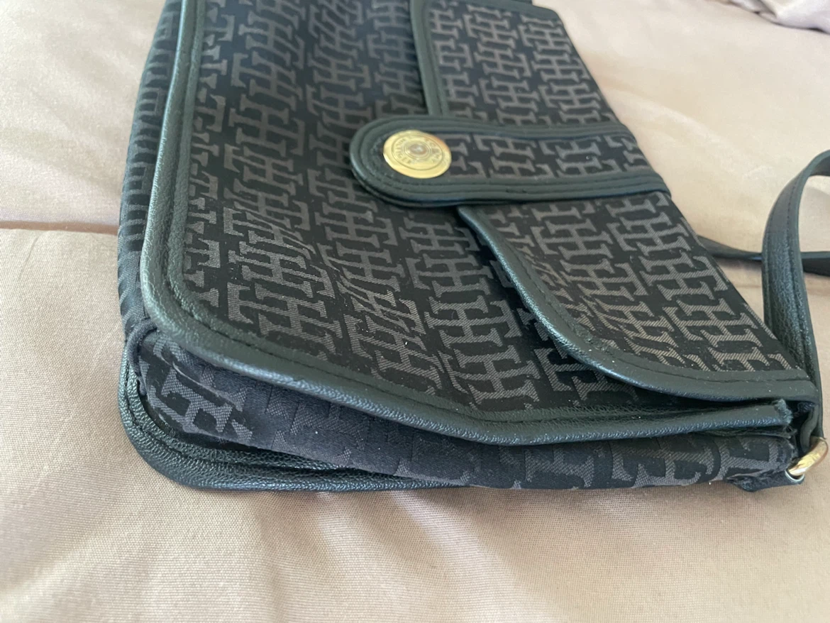 Tommy Hilfiger Monogram Crossbody Bag - photo 3