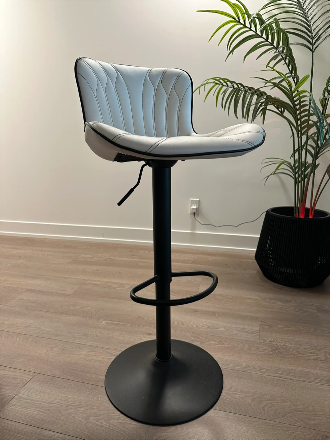 Bar stool - photo 3