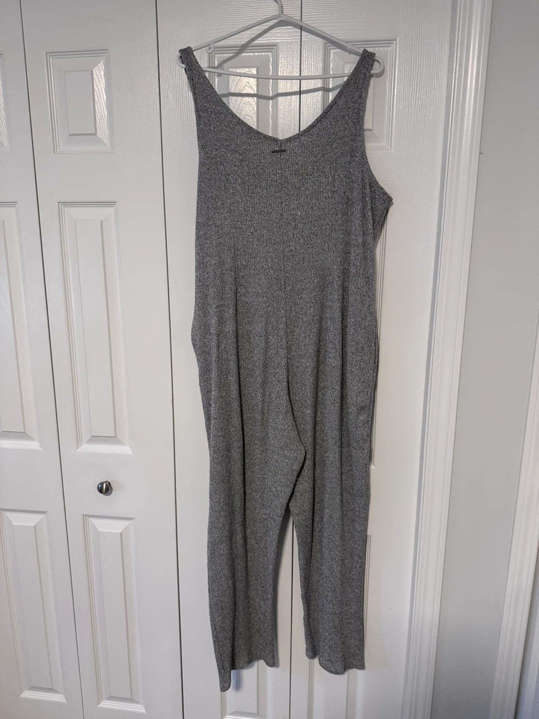 La Vie en Rose Grey Knit Jumpsuit - photo 3