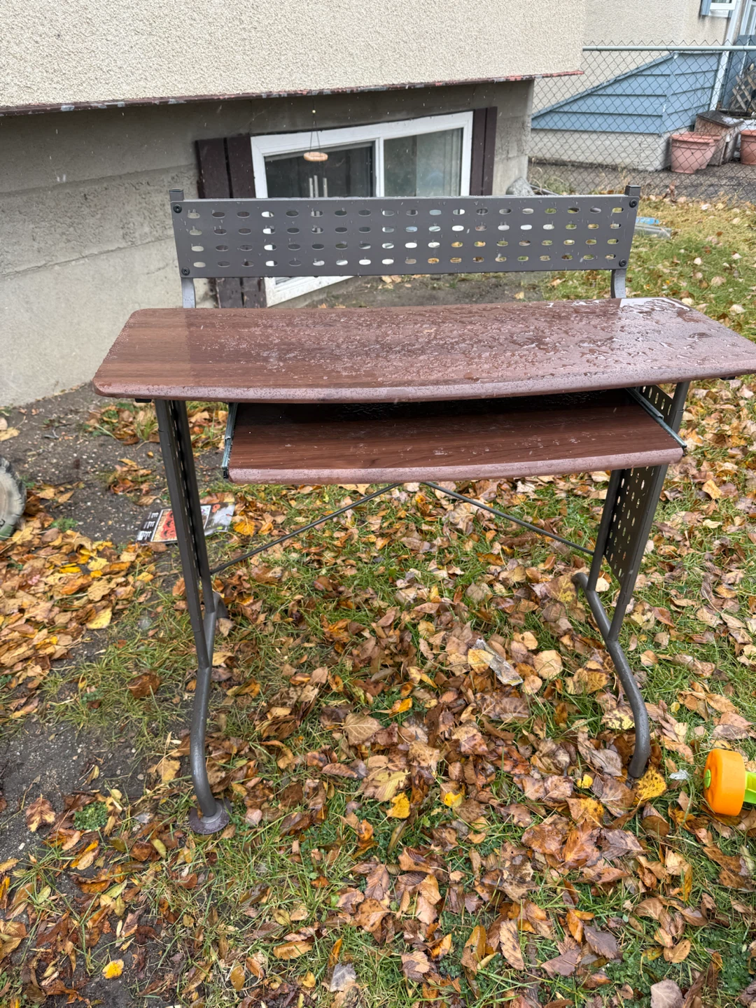 Computer Desk with Keyboard Tray