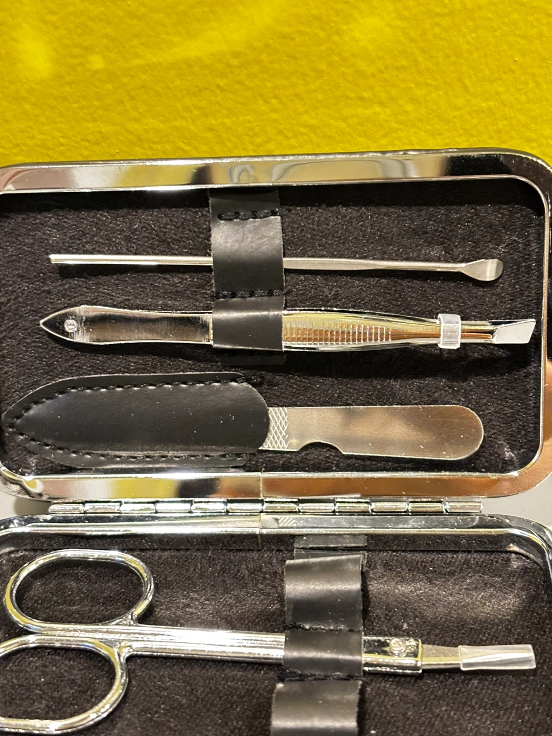 4-Piece Stainless Steel Manicure Grooming Set - photo 3
