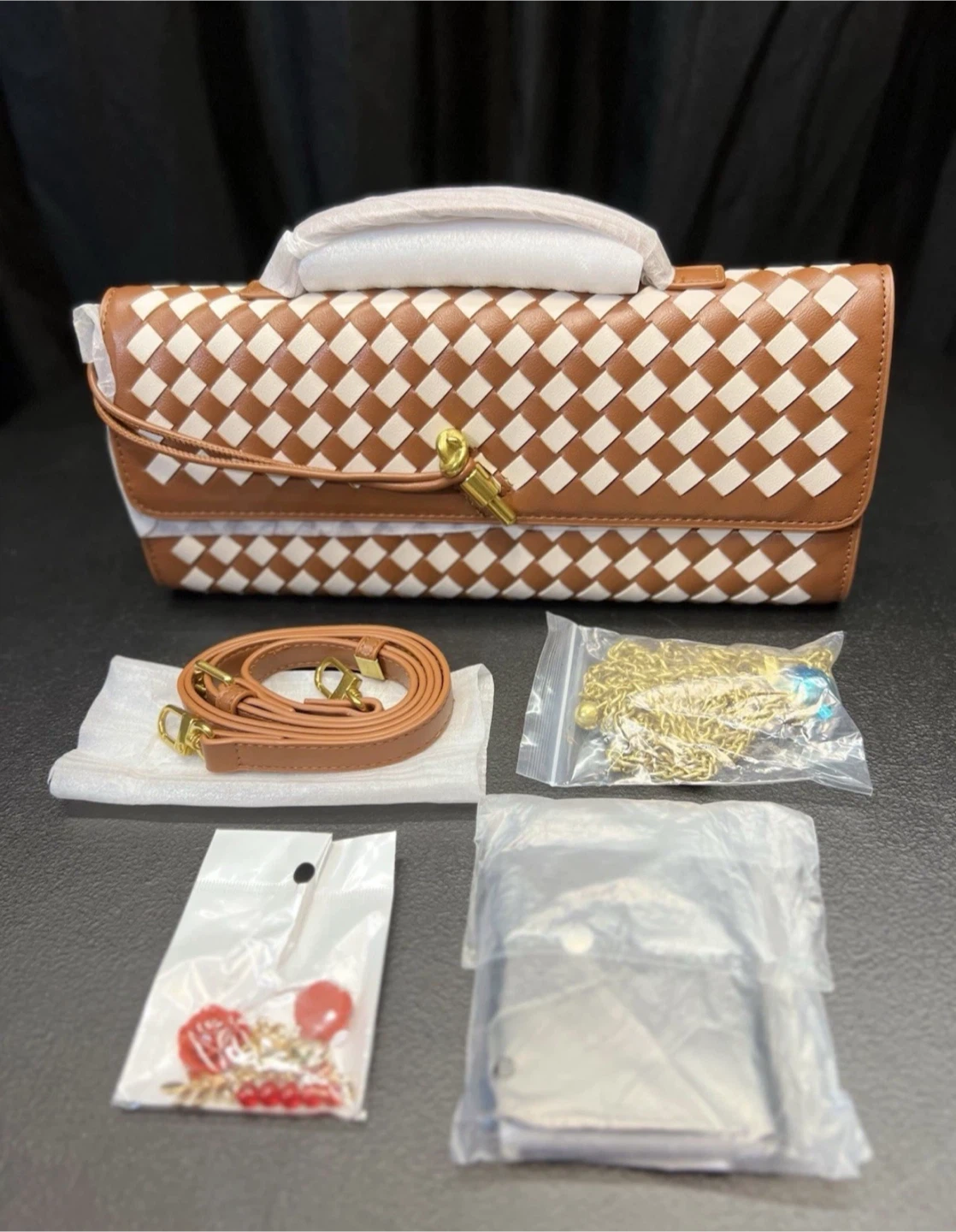 Woven Pattern Clutch with Detachable Strap - photo 5