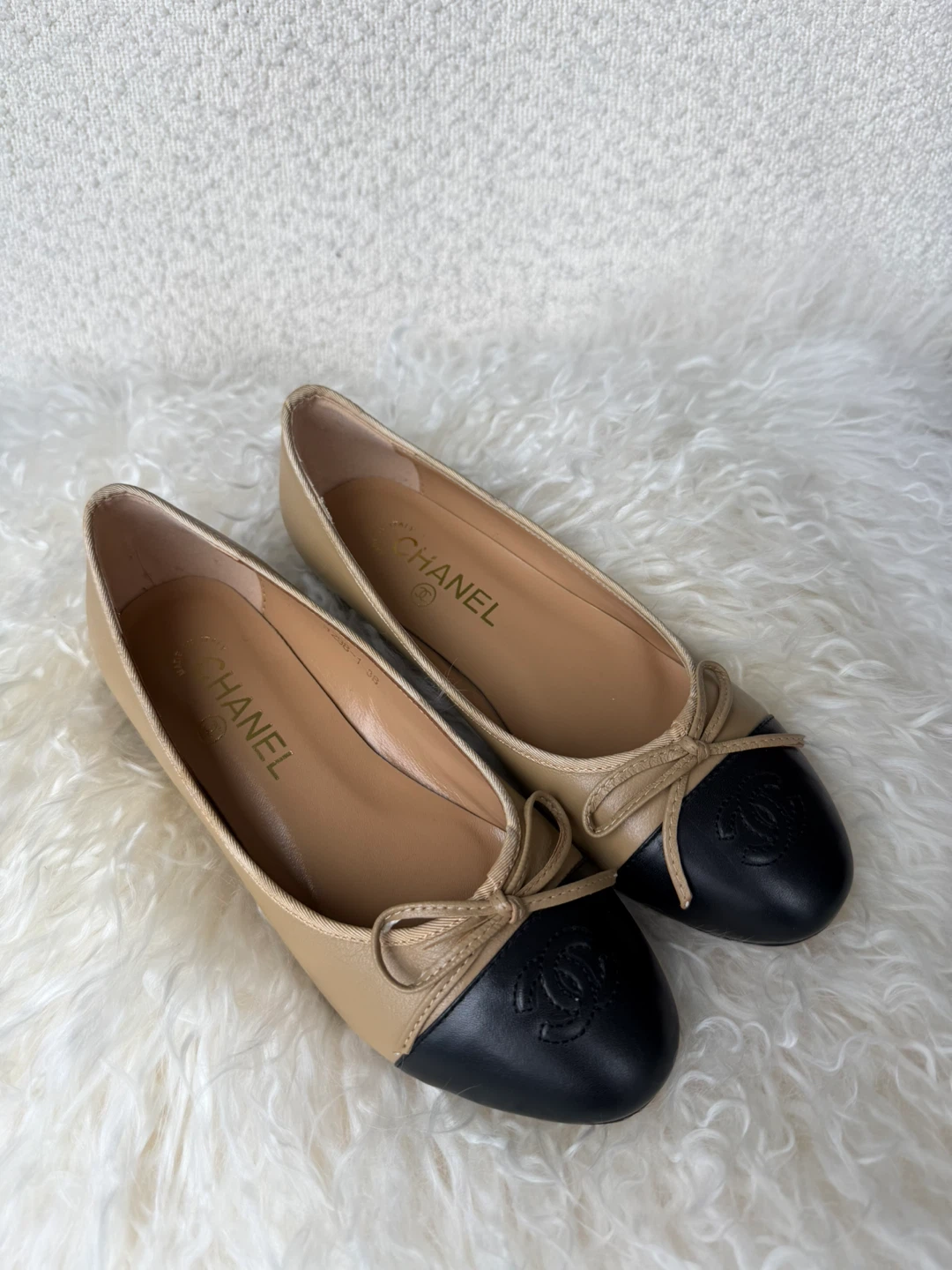 CHANEL ballerina flats Two-Tone Beige and Black