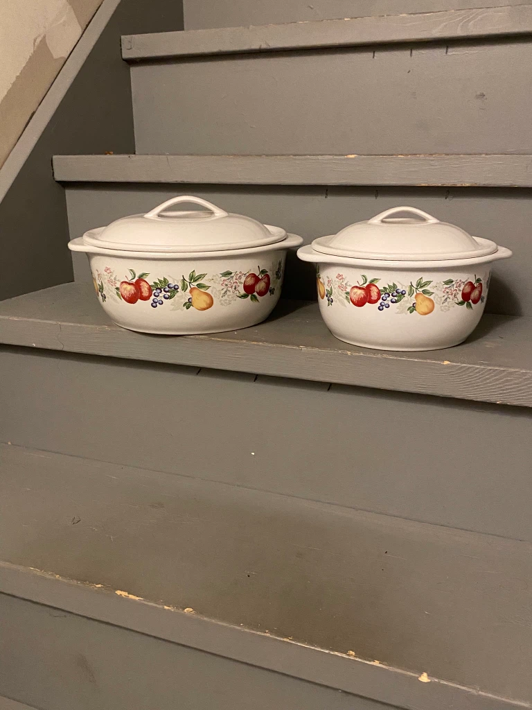 Two Vintage Fruit Pattern Casserole Dishes with Lids - photo 2