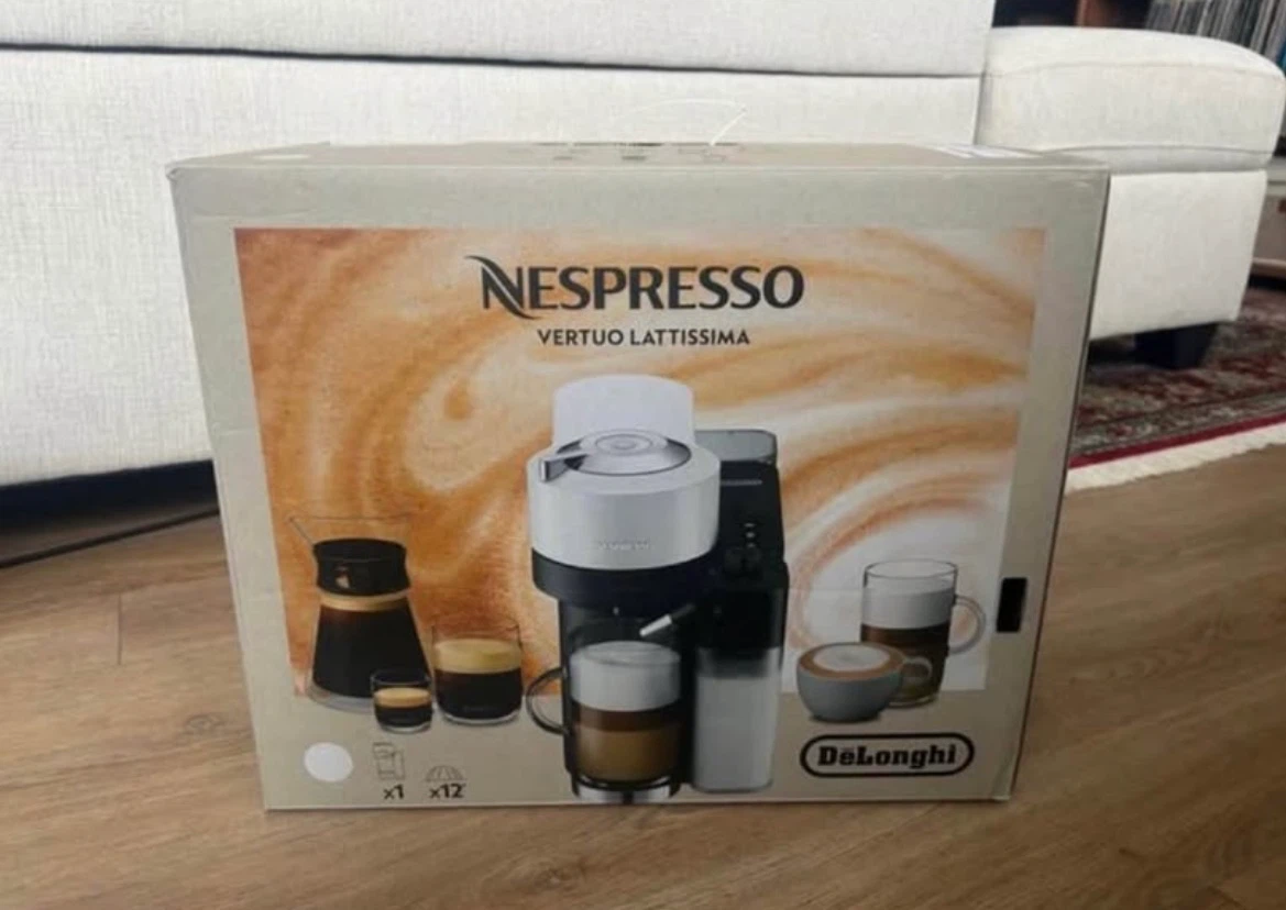 Nespresso Vertuo Lattissima + Pods