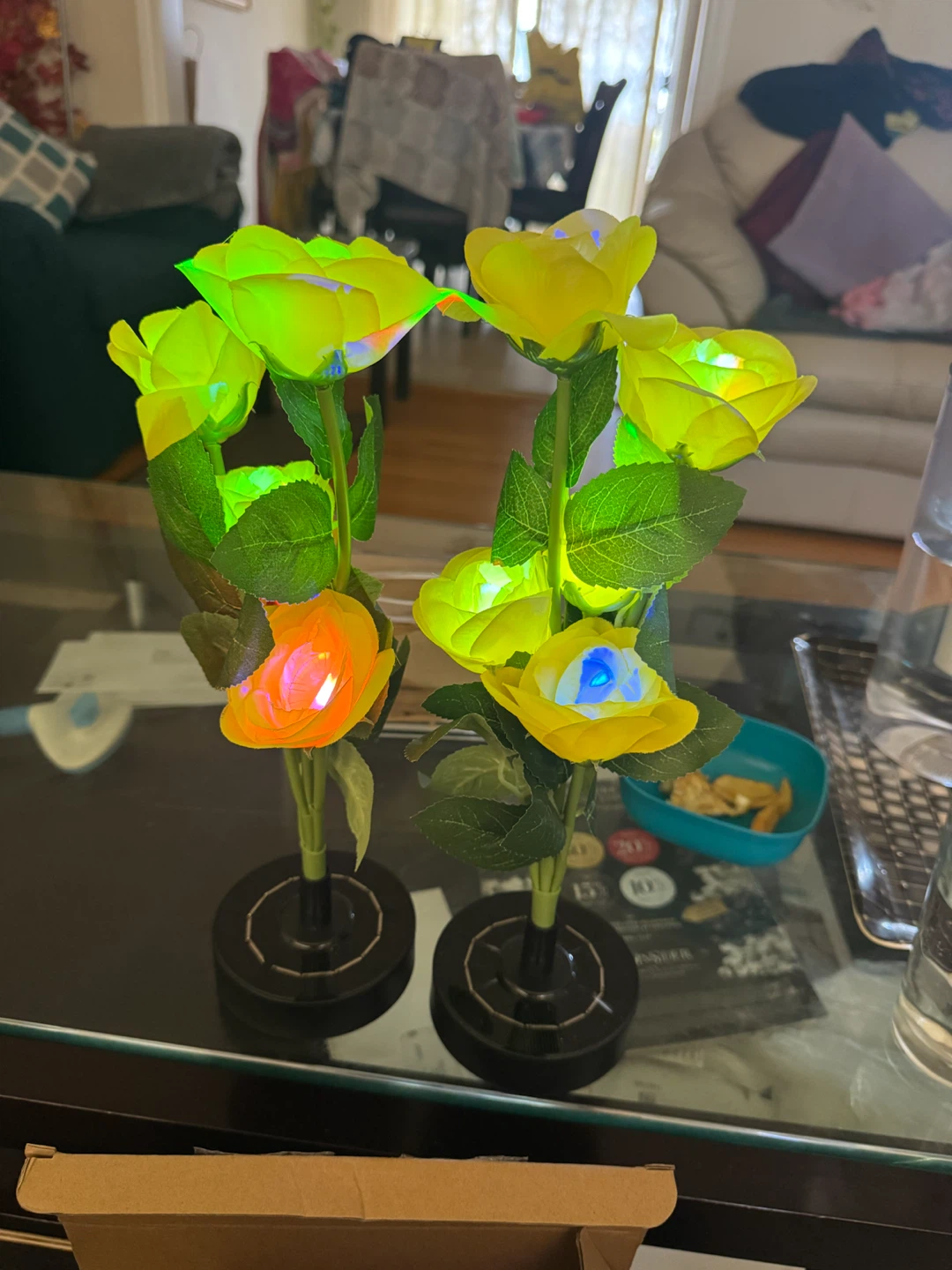 Set of 2 Solar Powered LED Rose Lights - photo 2