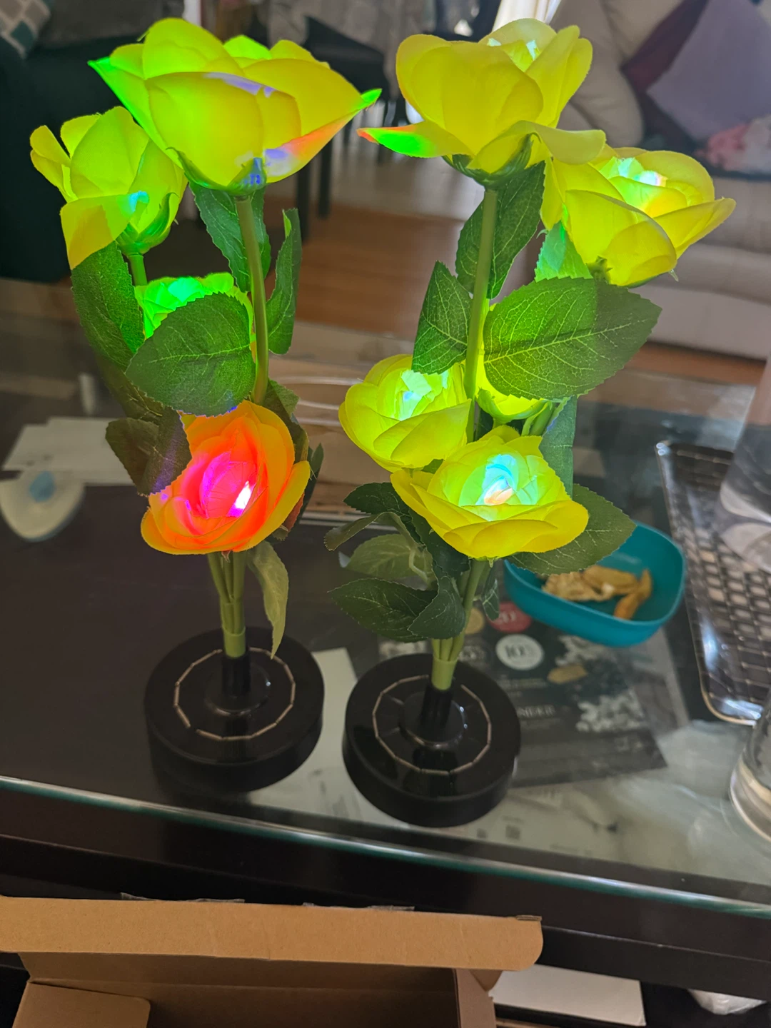 Set of 2 Solar Powered LED Rose Lights - photo 3