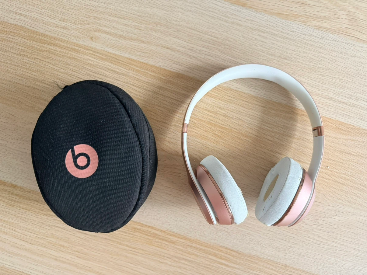 Beats Solo 3 Headphones Rose Gold