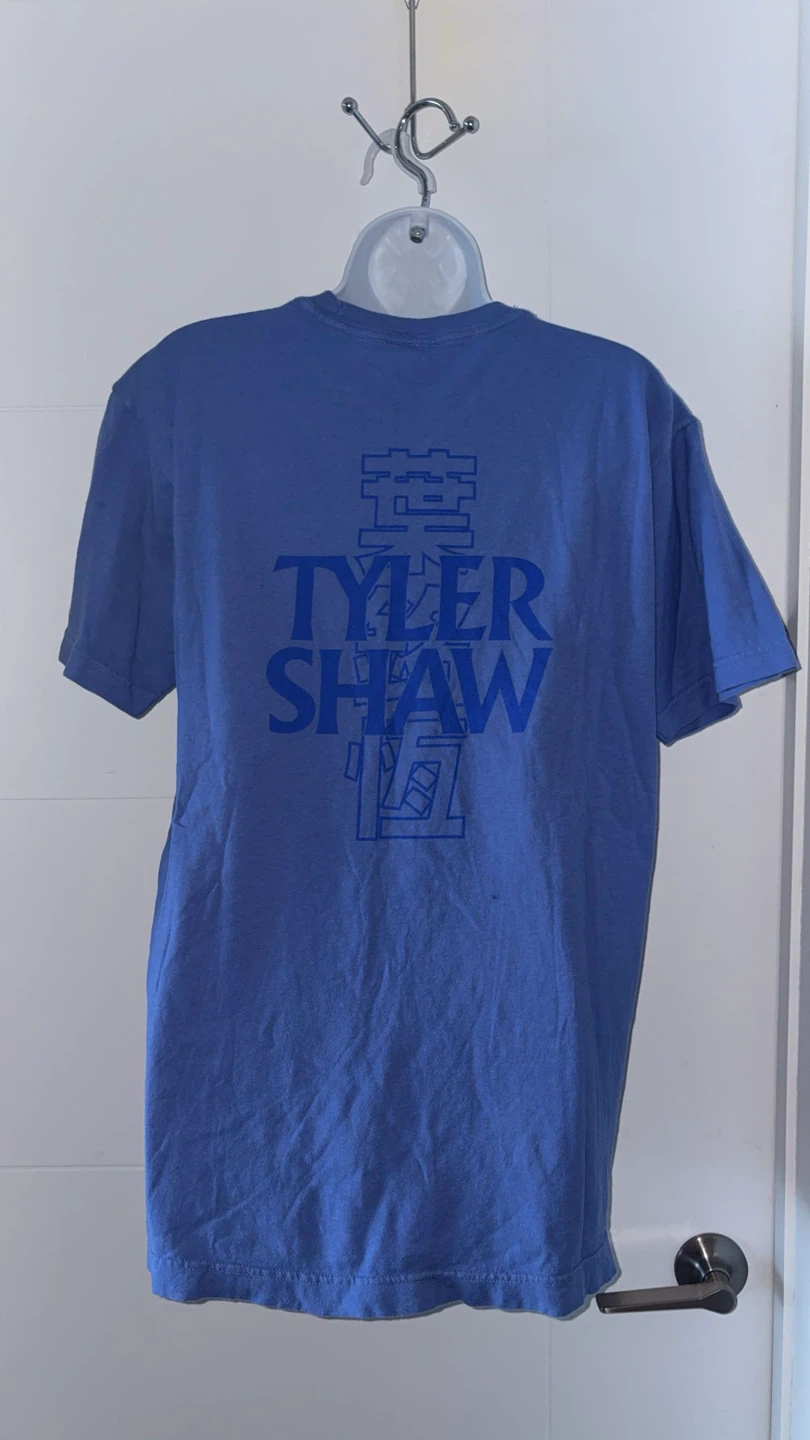 Modern Tyler Shaw Signed Tour T-Shirt - photo 2