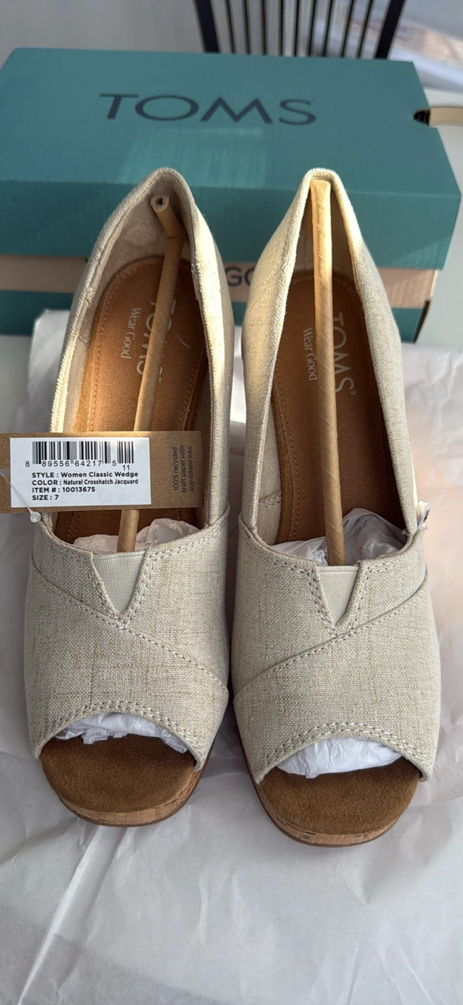 Toms wedge beige shoes
