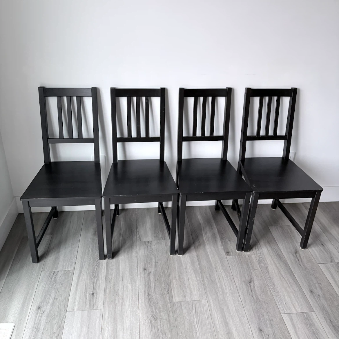 4 Dining Chairs