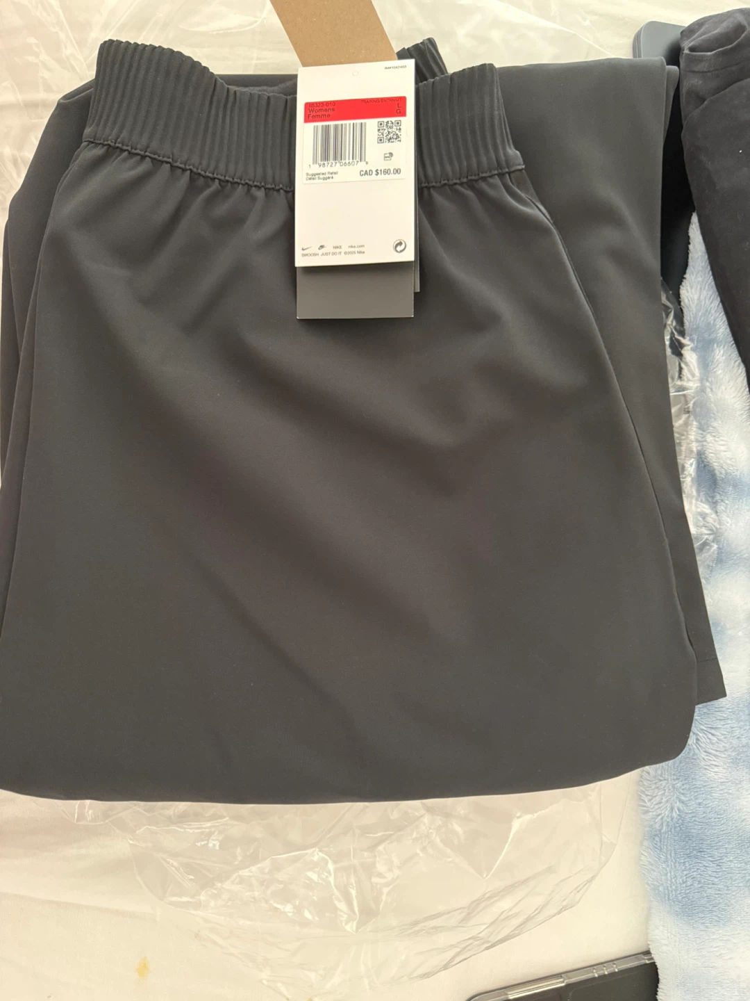 New Nike 24.7 Dri-FIT High-Waisted Tearaway Trousers