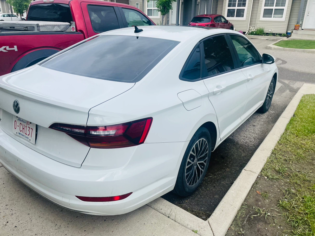 2019 Volkswagen Jetta Highline - photo 2