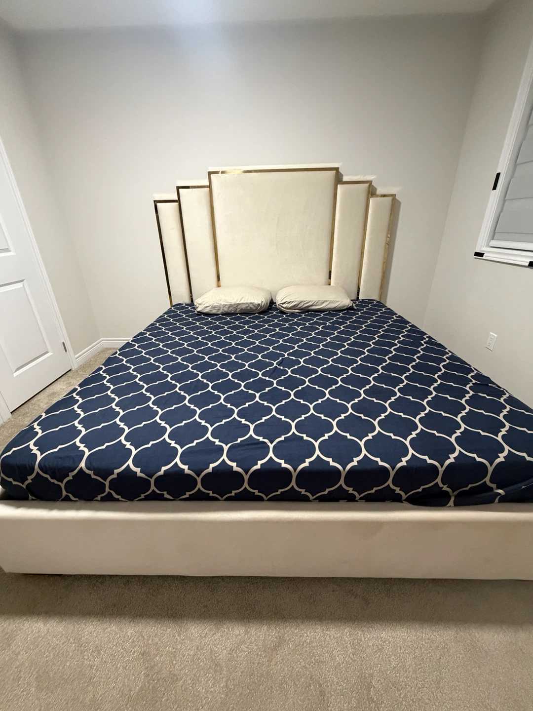 King-Size cream Bed with Mattress – Heavy-Duty & Solid Bed Frame - photo 2