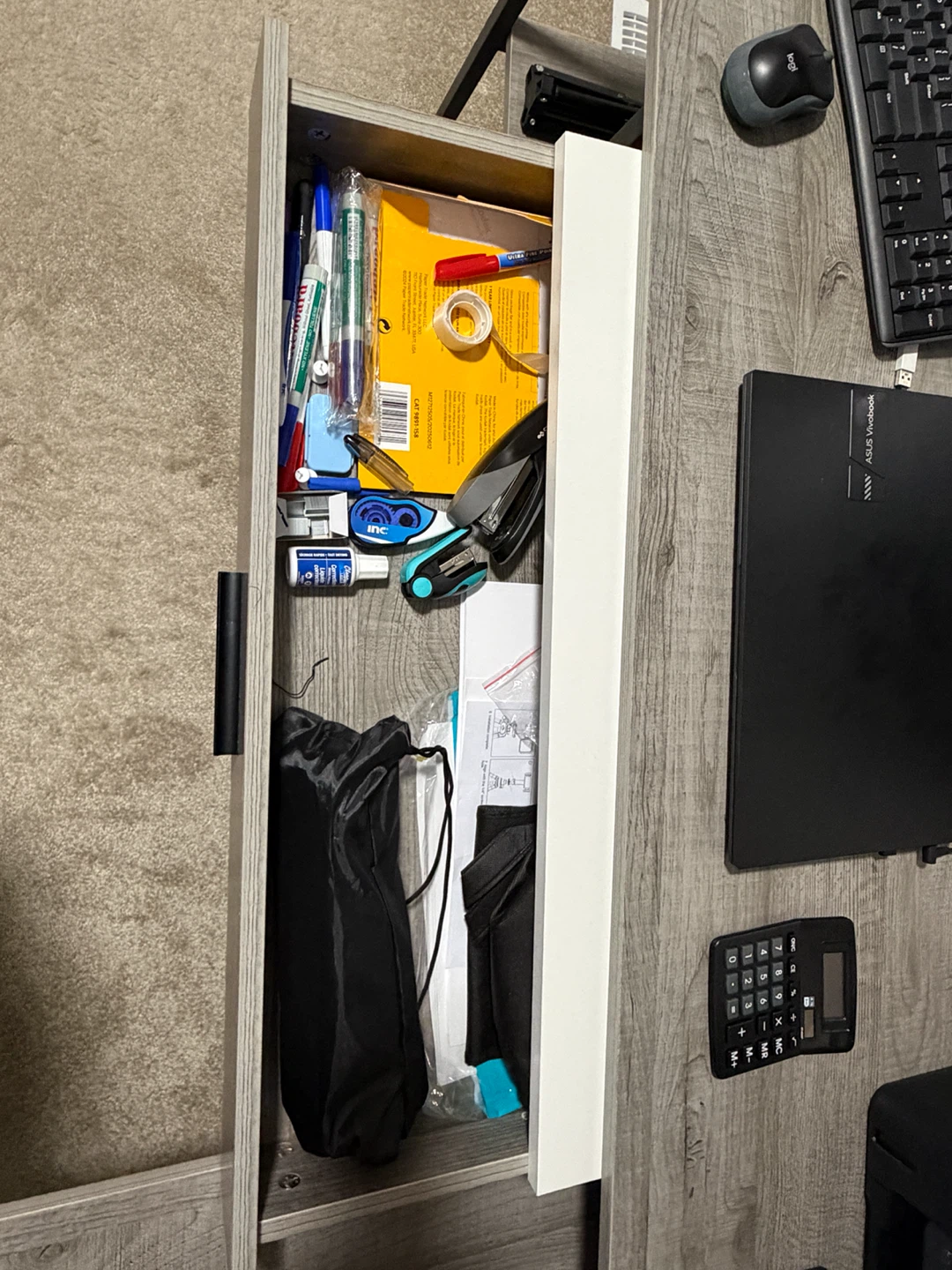 L-Shaped office Desk with Hutch - photo 4