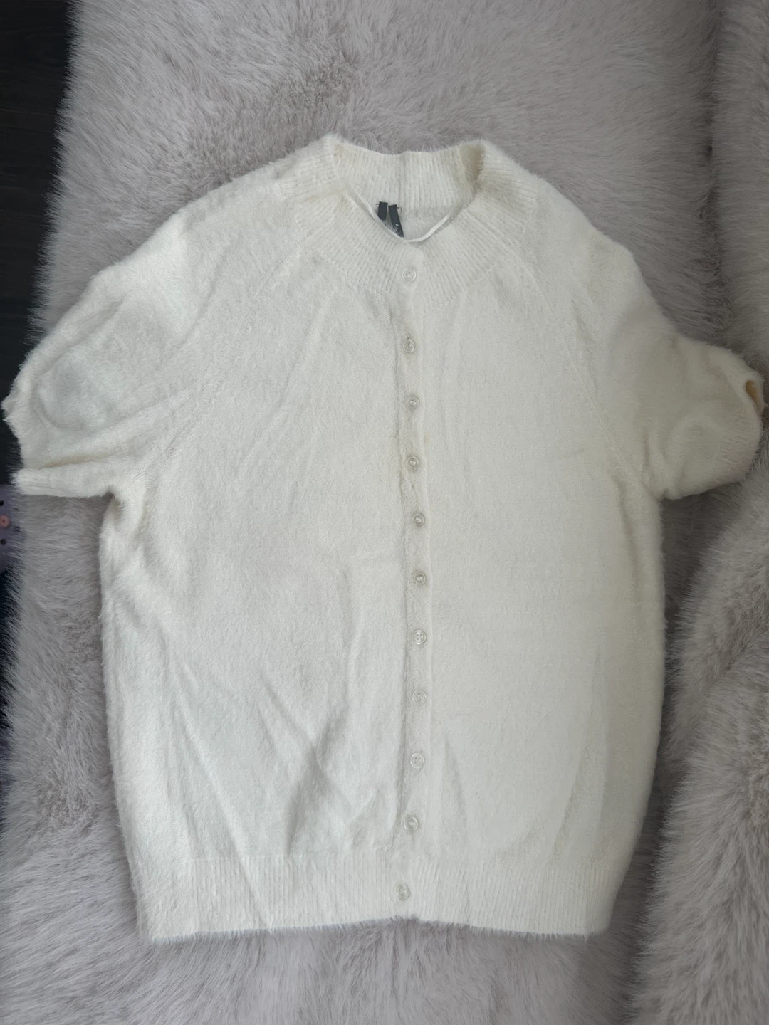 Anthropologie Fuzzy Short Sleeve Cardigan White - photo 4