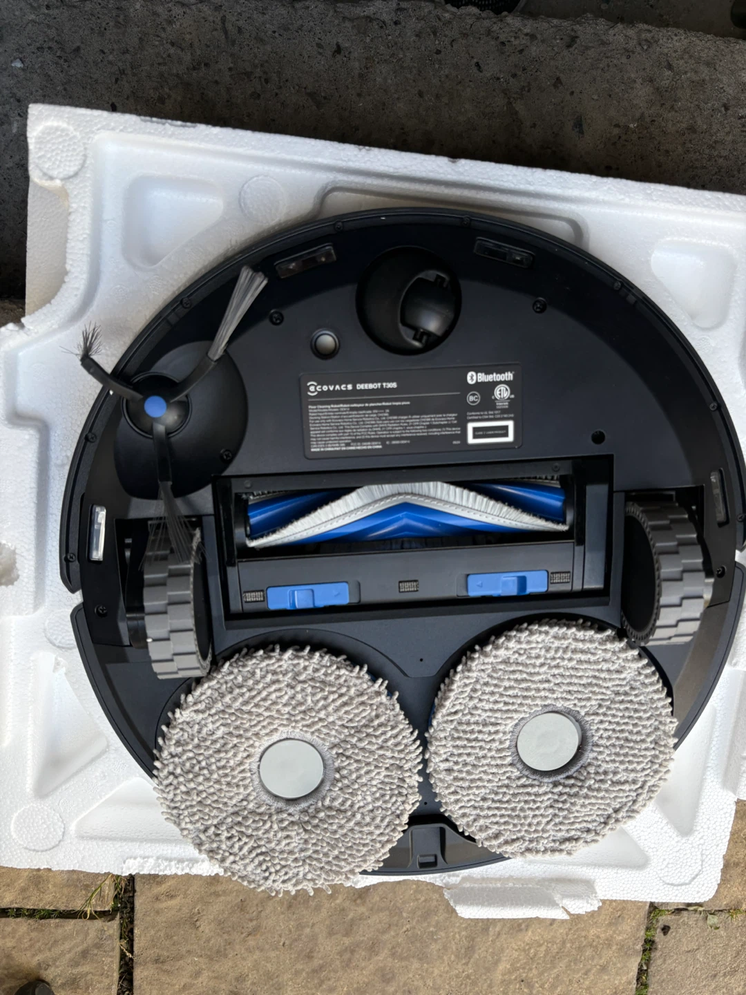 Ecovacs Deebot T30S Robot Vacuum and Mop - photo 3