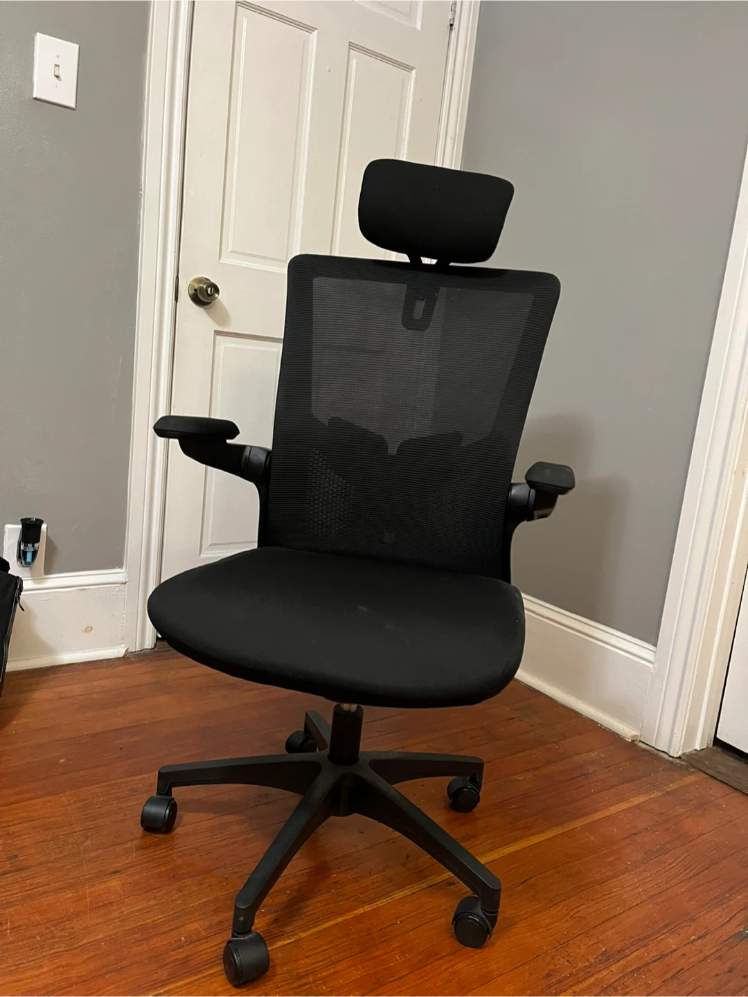 Black Ergonomic Mesh Office Chair