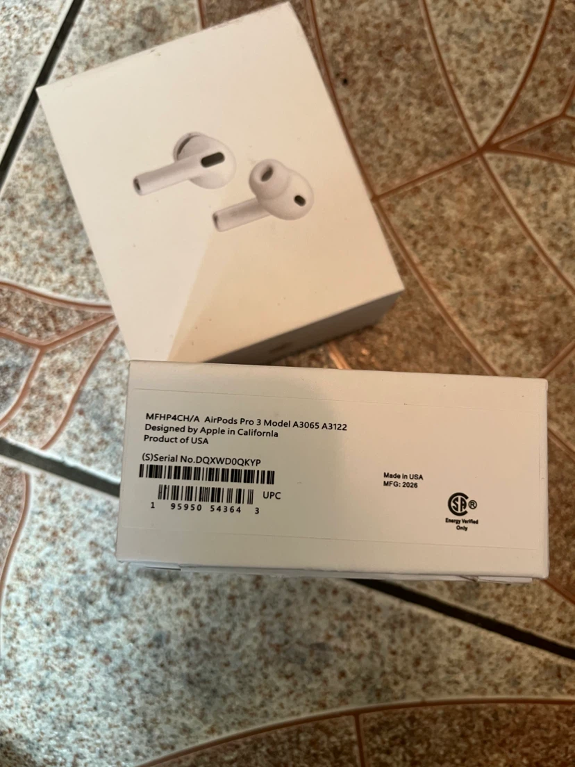 Apple AirPods Pro 3 - photo 3