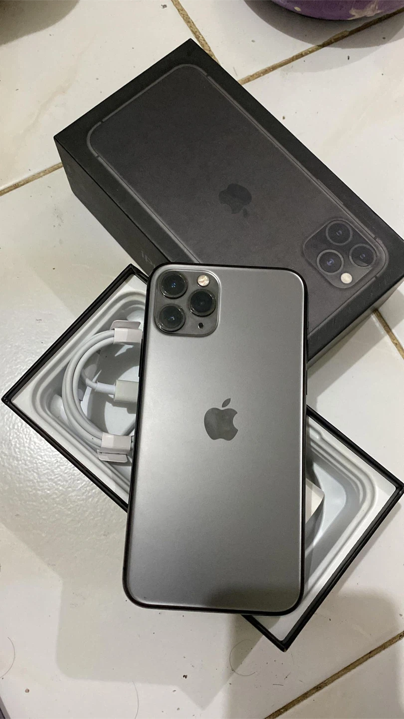 iPhone 11 Pro Max 256GB |Excellent Condition