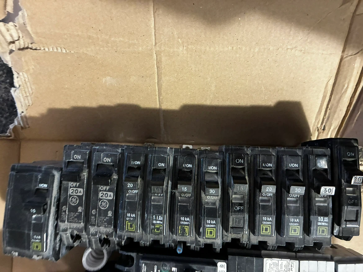 Assorted Electrical Circuit Breakers - photo 5