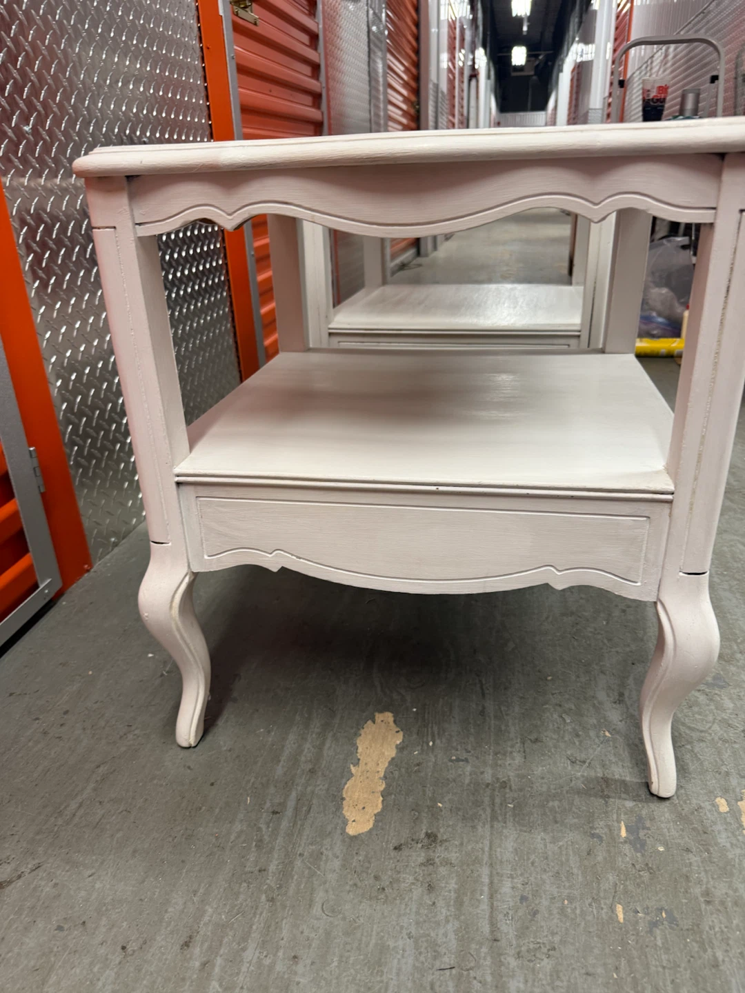 Provincial End Tables – Matching Pair - photo 4